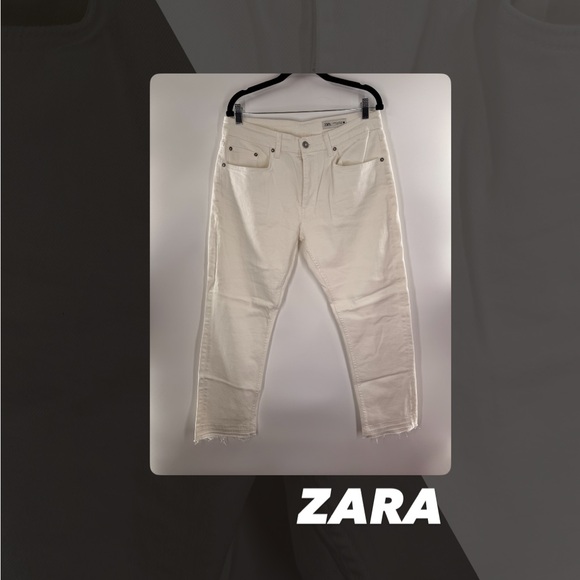 Zara Denim - EUC Zara White Raw Hem Jeans